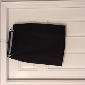 NWT Ann Taylor Skirt Size 2 Color Black